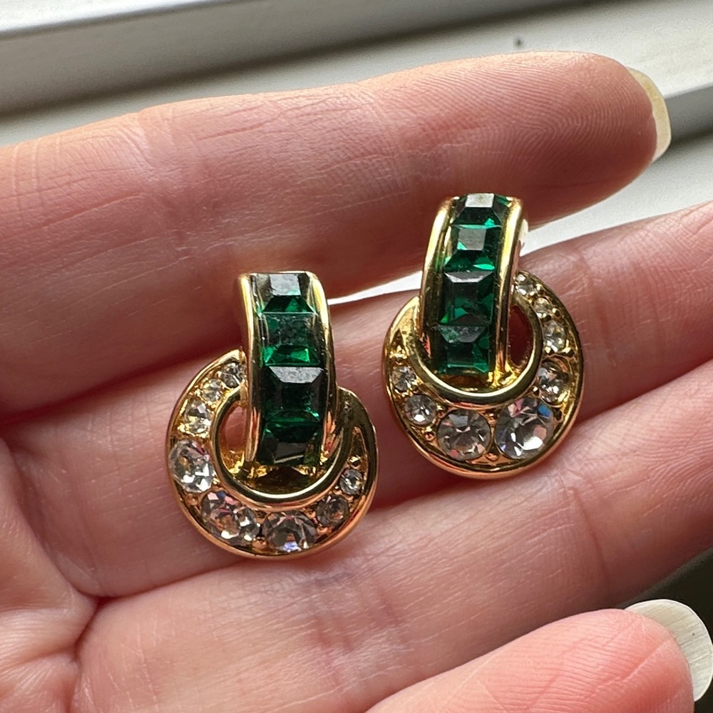 Nolan Miller emerald-Crystal Gold-Tone Earrings 1990s Dynasty Glamour
